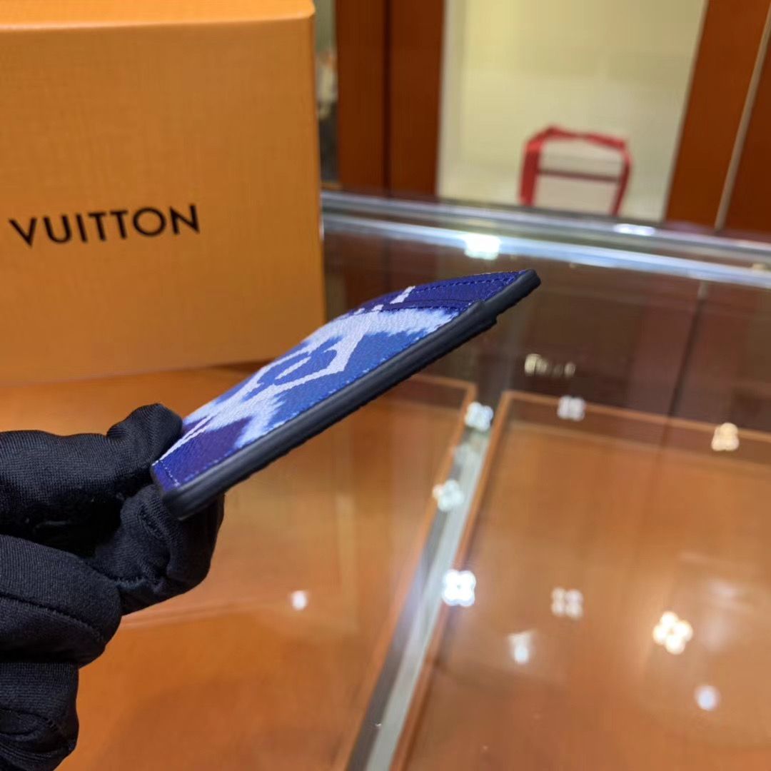 Визитница Louis Vuitton