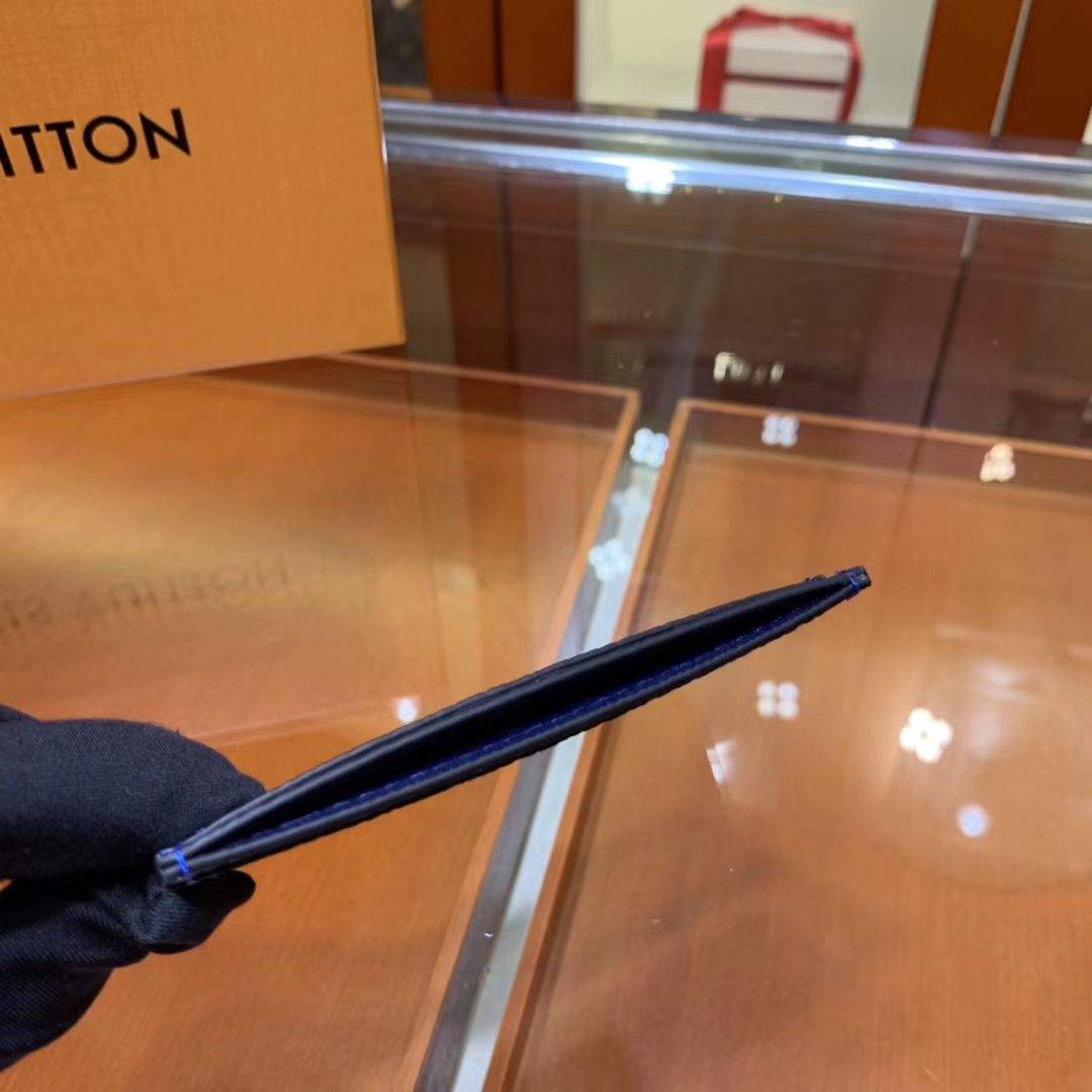 Визитница Louis Vuitton