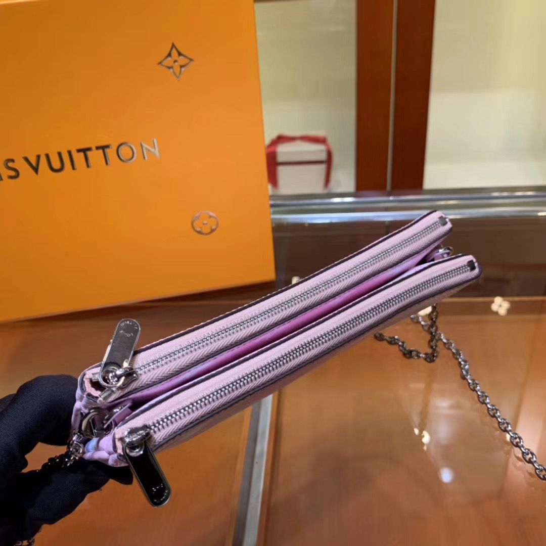 Клатч Louis Vuitton Escale Pochette Double Zip