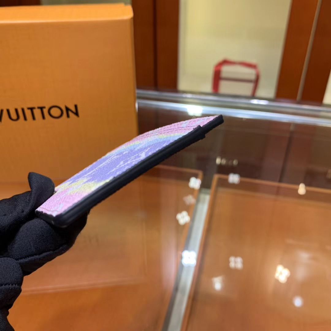 Визитница Louis Vuitton