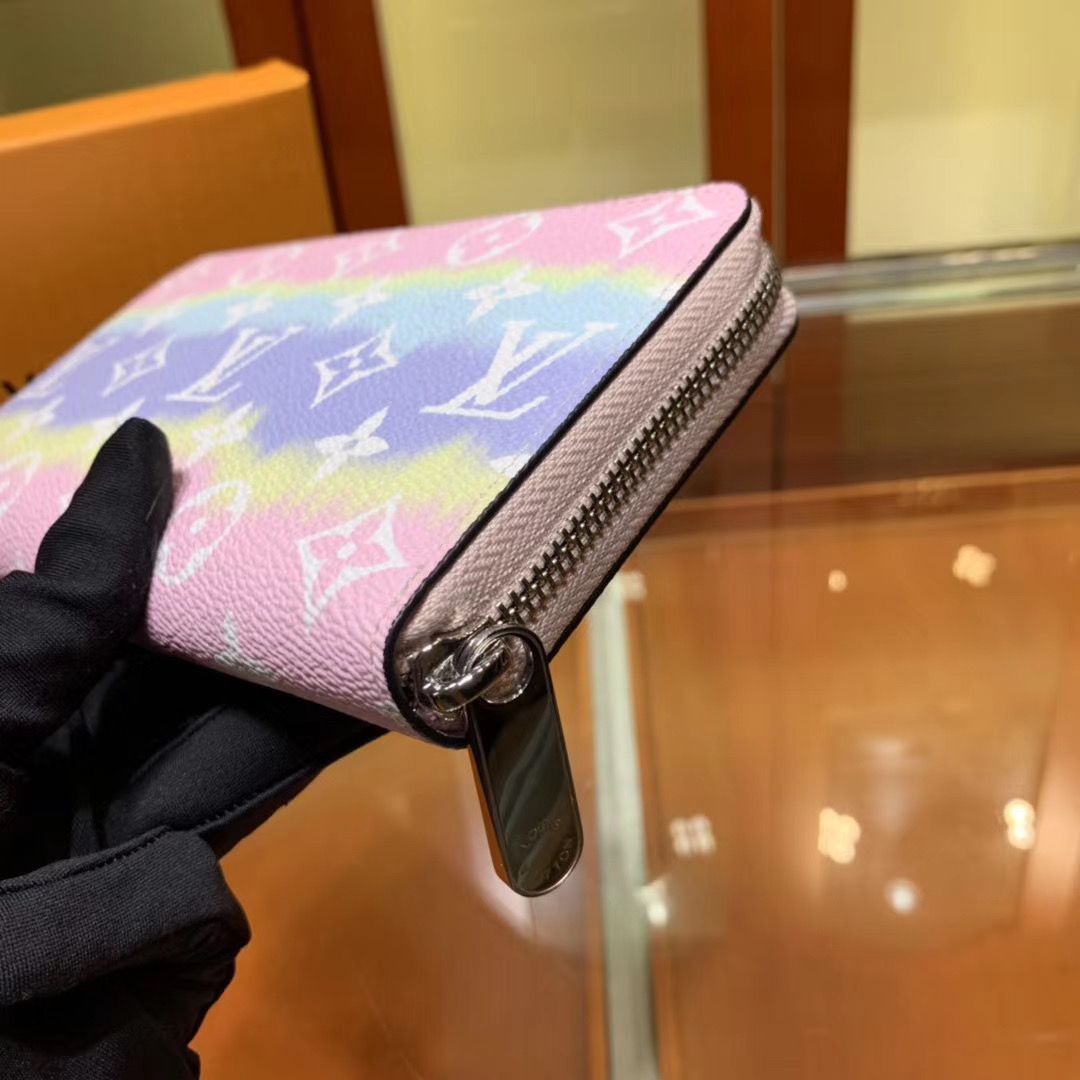 Кошелек Louis Vuitton Zippy