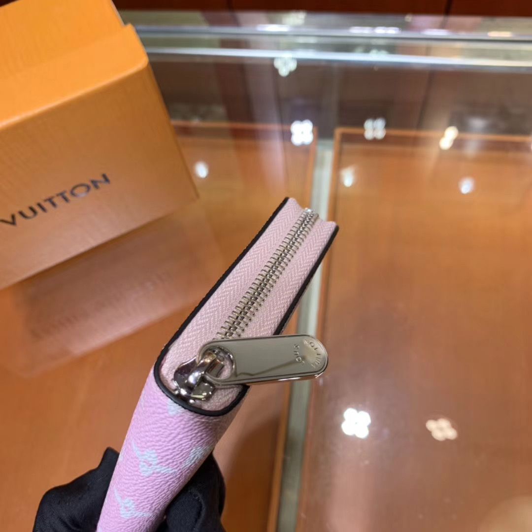 Кошелек Louis Vuitton Zippy