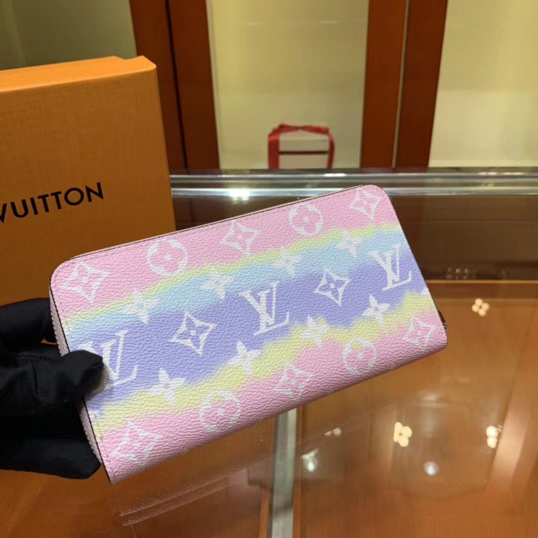 Кошелек Louis Vuitton Zippy