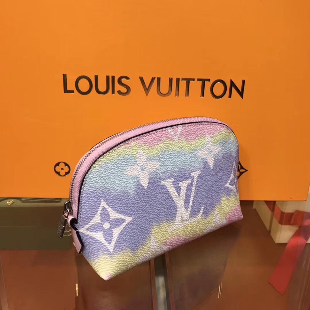 Косметичка Louis Vuitton
