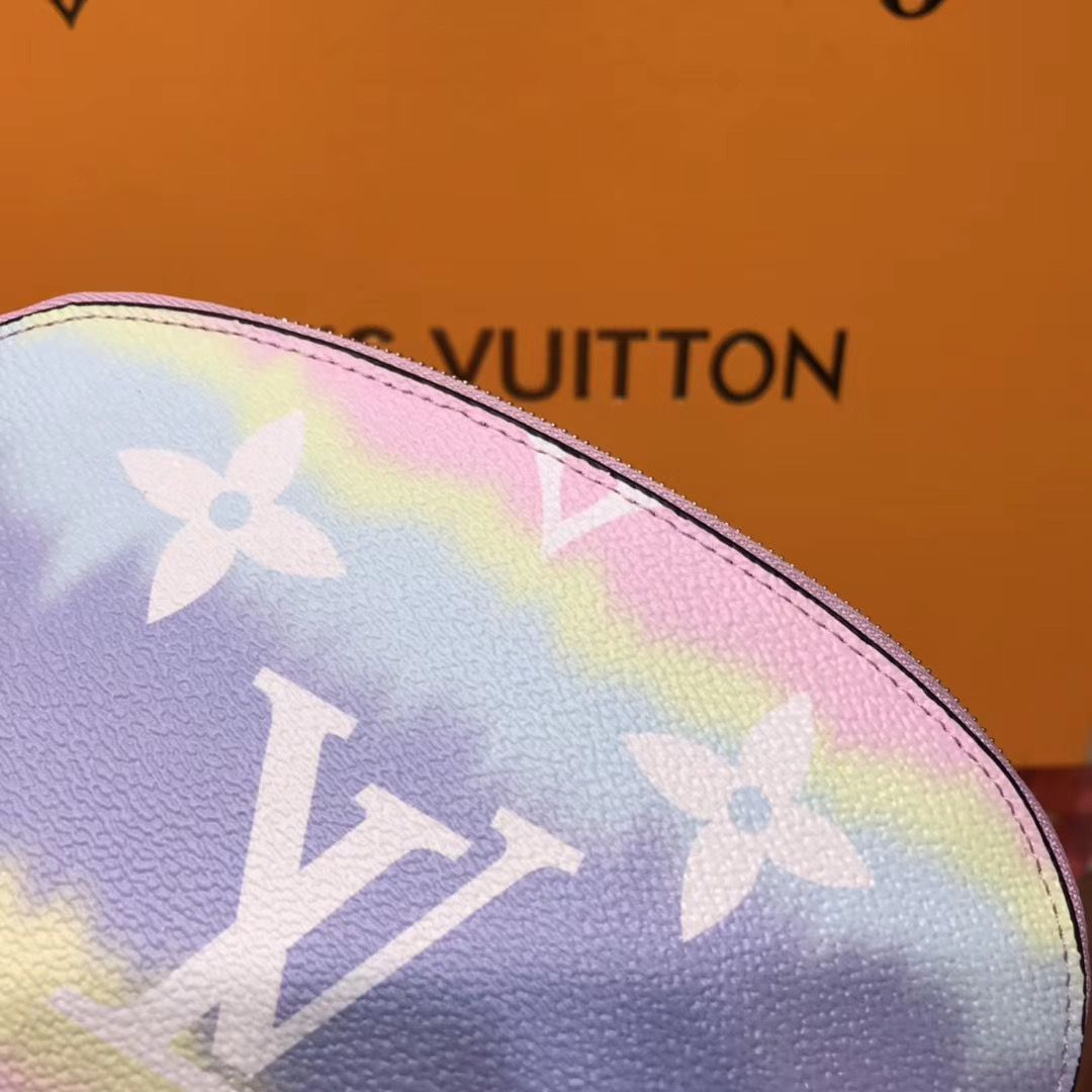 Косметичка Louis Vuitton