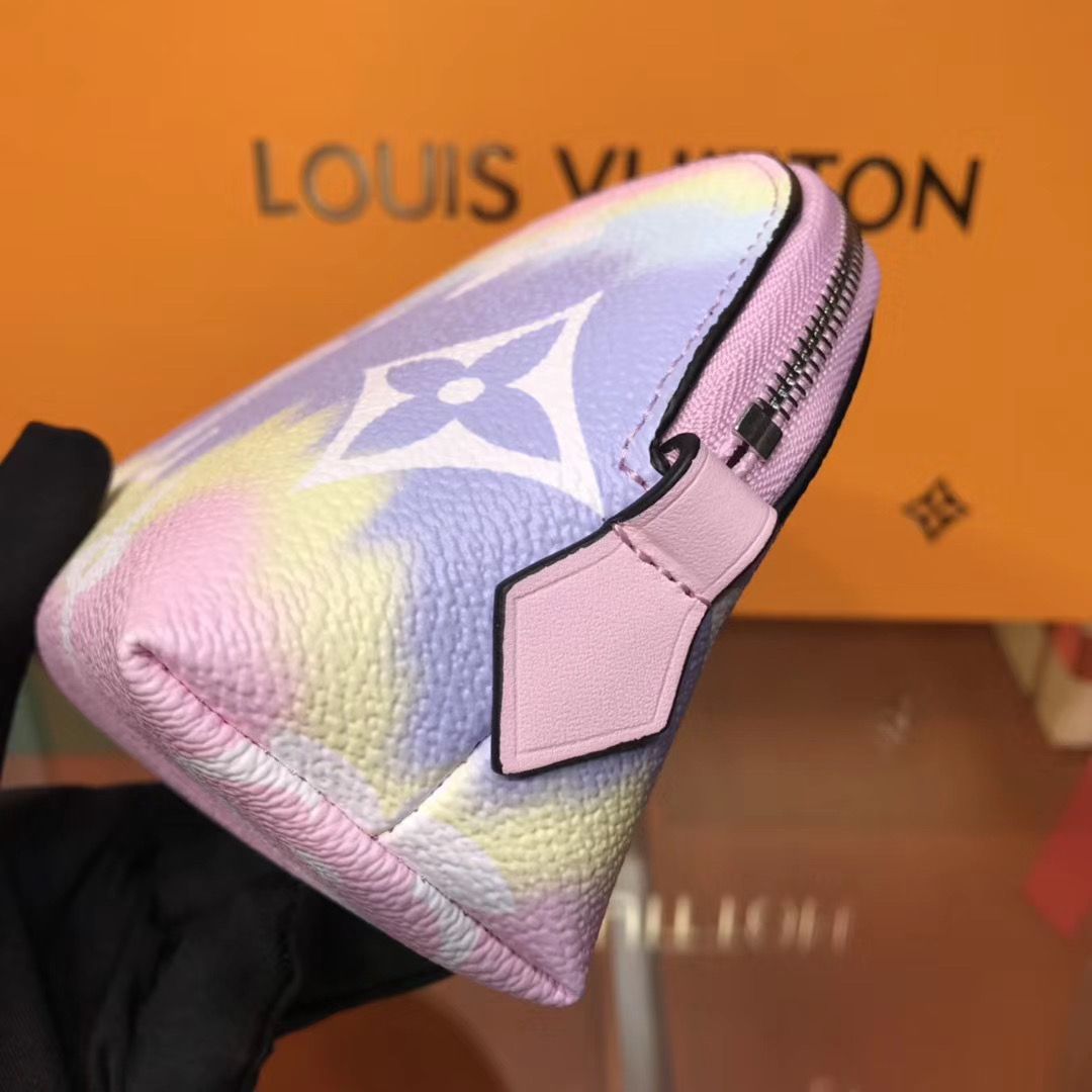 Косметичка Louis Vuitton