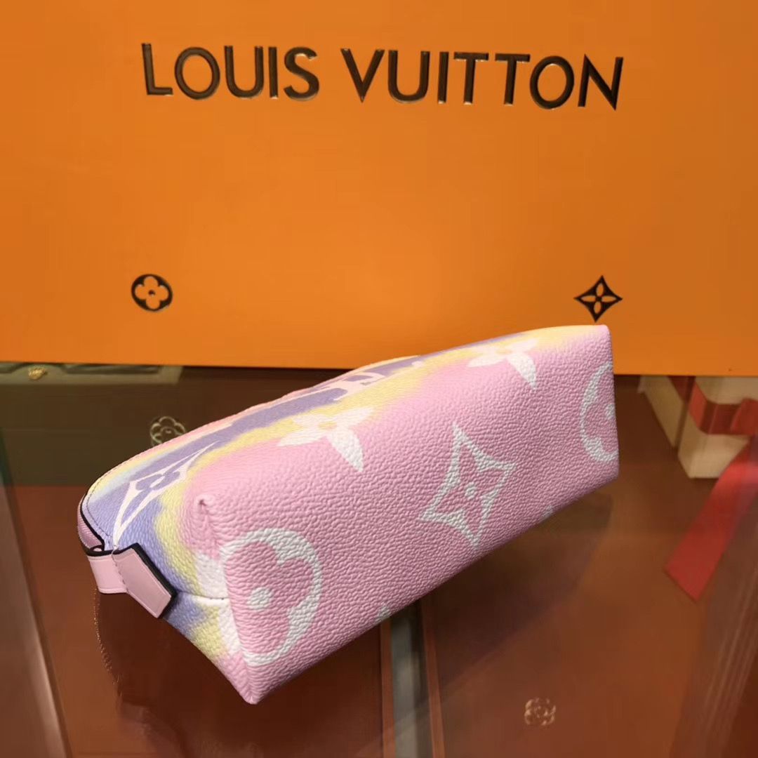 Косметичка Louis Vuitton