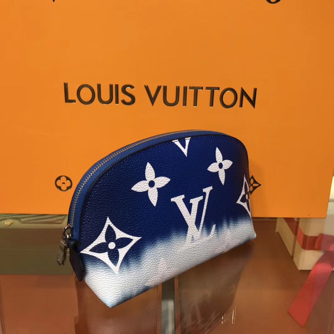 Косметичка Louis Vuitton