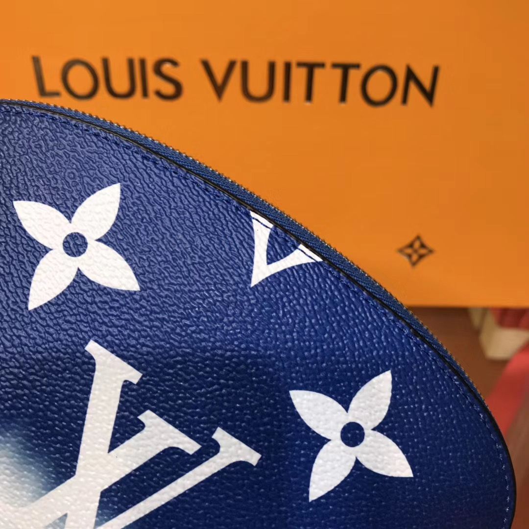 Косметичка Louis Vuitton