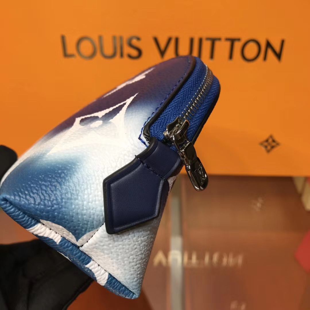 Косметичка Louis Vuitton