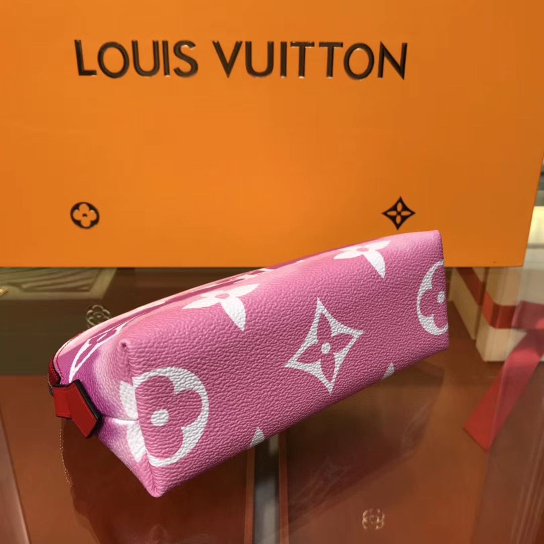 Косметичка Louis Vuitton