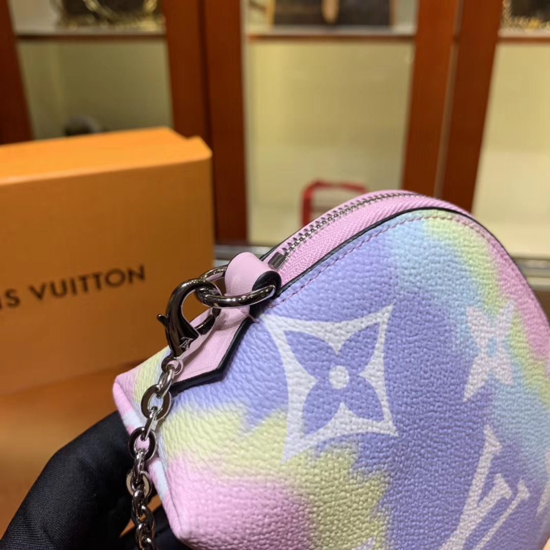 Косметичка Louis Vuitton Escale на цепочке