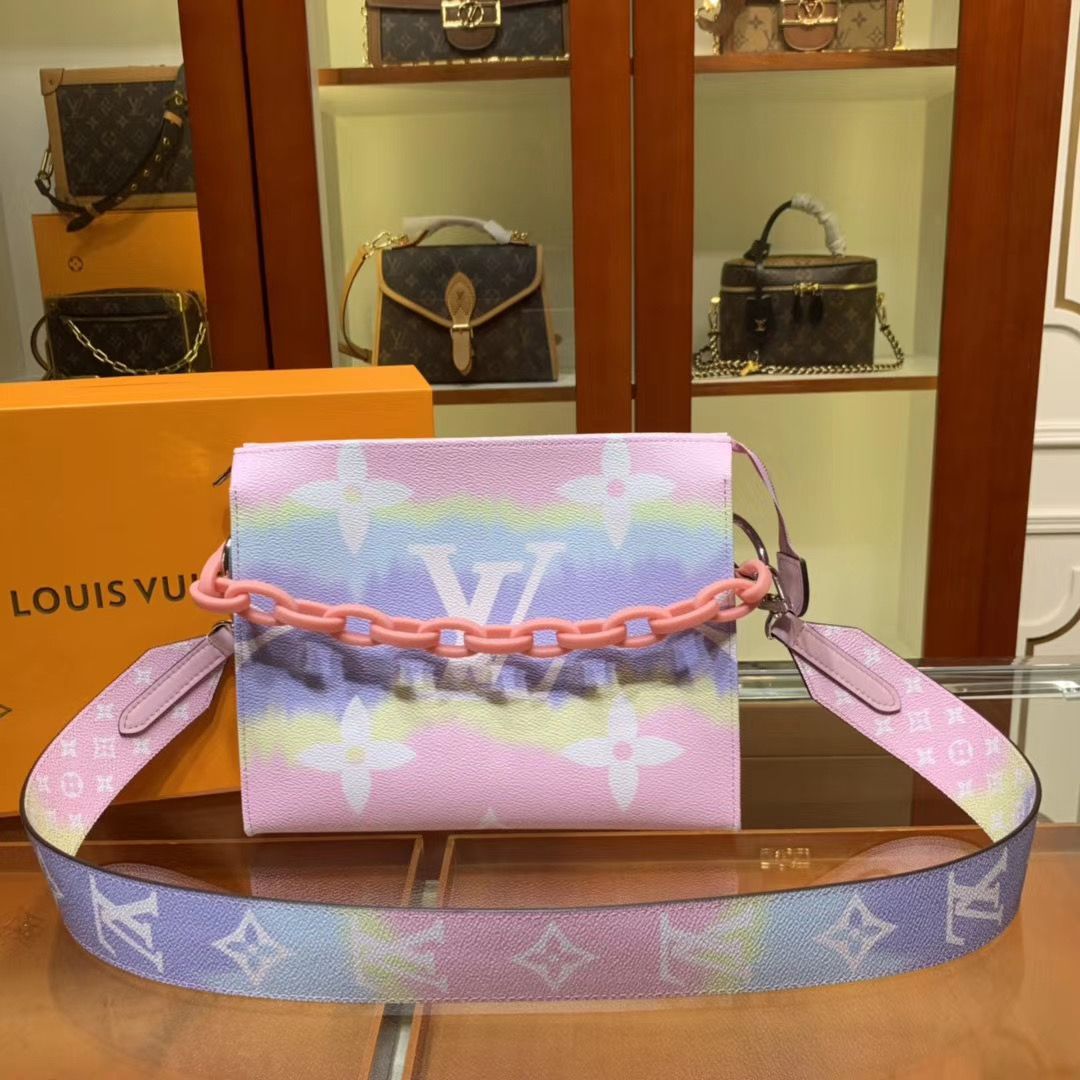 Клатч Louis Vuitton Escale