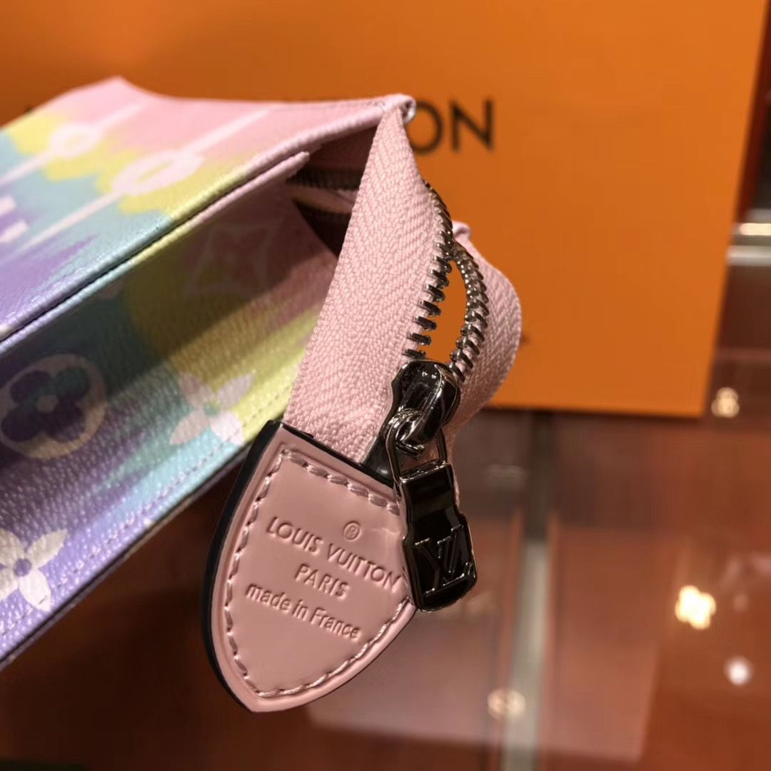 Папка Louis Vuitton Escale  26