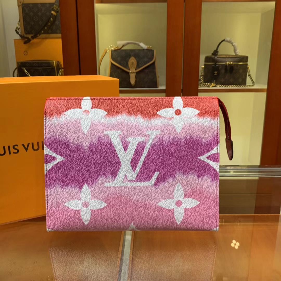 Папка Louis Vuitton Escale 26