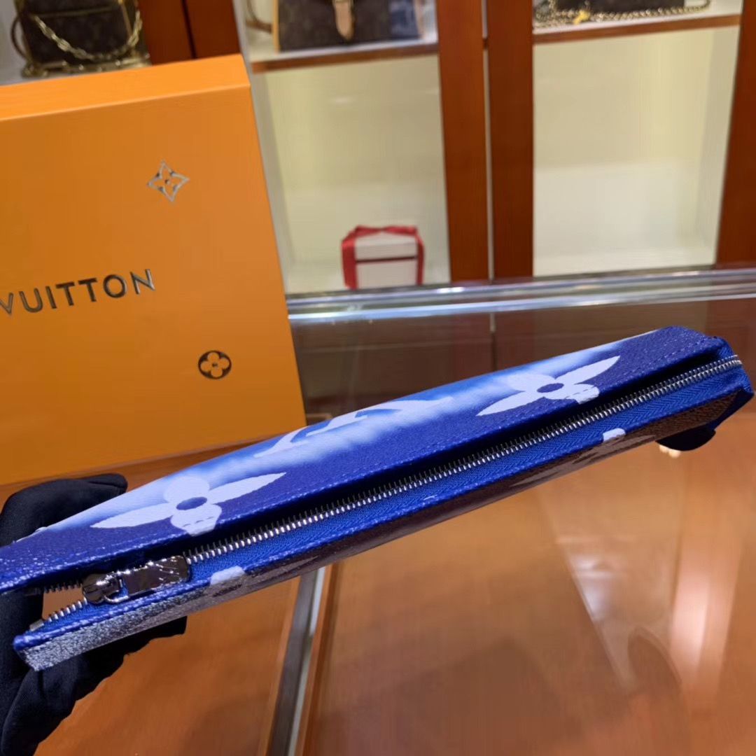 Папка Louis Vuitton Escale