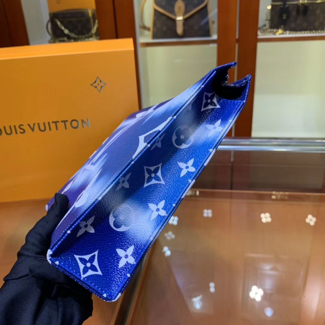 Папка Louis Vuitton Escale