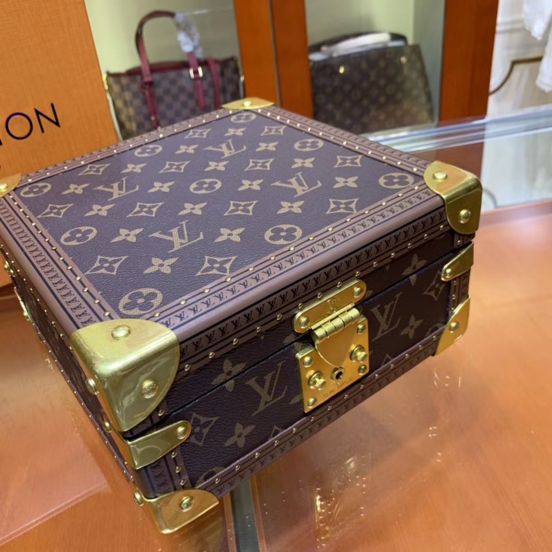 Сундучок для украшений Louis Vuitton