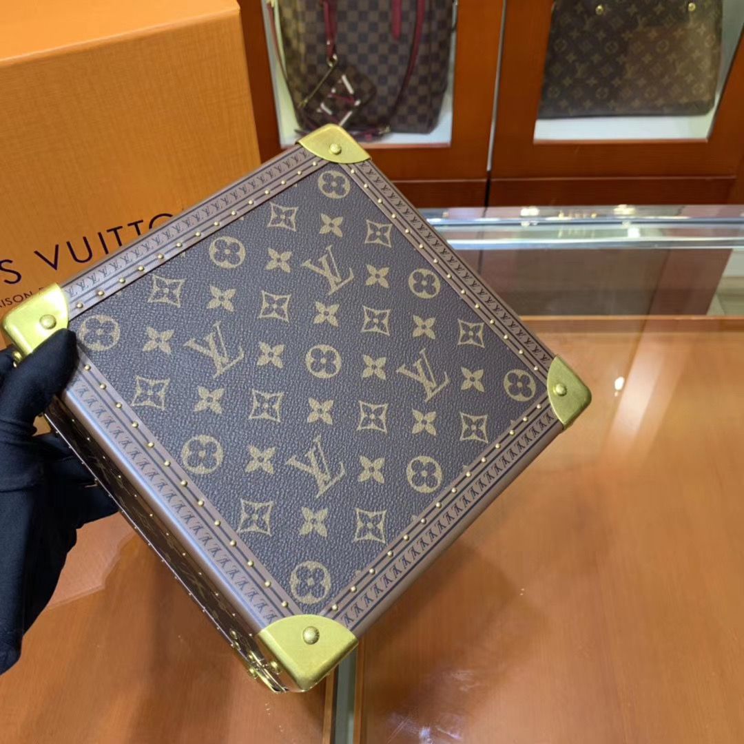 Сундучок для украшений Louis Vuitton