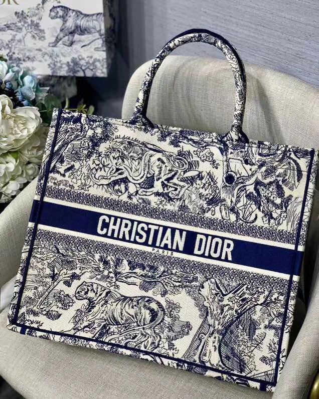 Dior Book Tote 41 cm