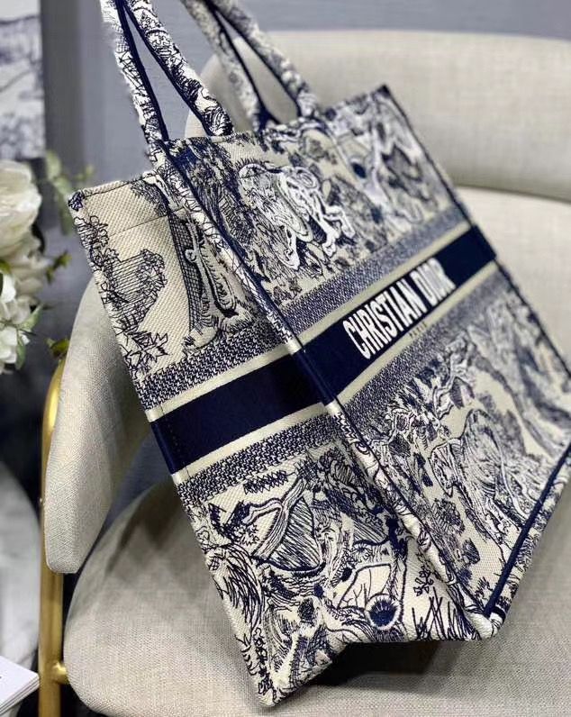 Dior Book Tote 41 cm