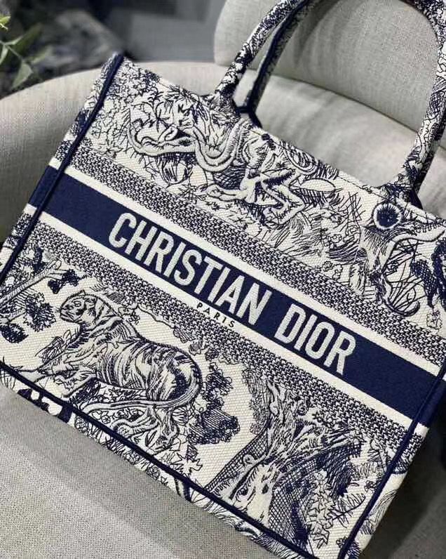 Dior Book Tote 36 cm