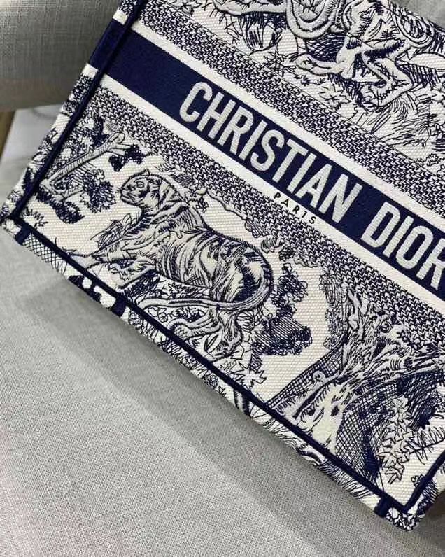 Dior Book Tote 36 cm
