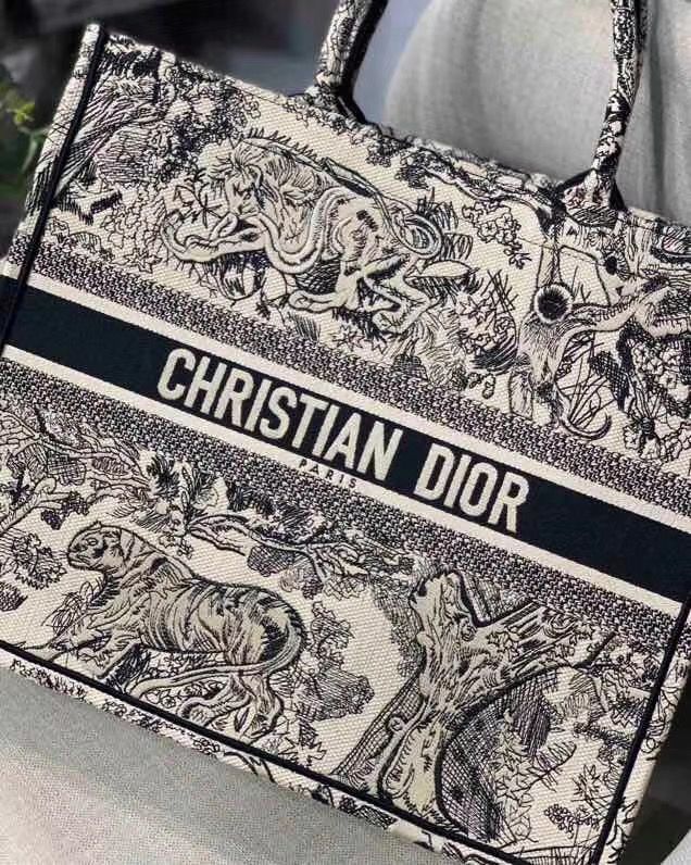 Dior Book Tote 41 cm