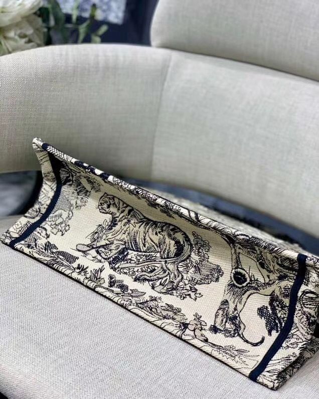 Dior Book Tote 36 cm