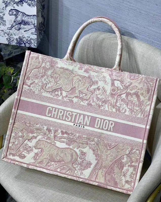 Dior Book Tote 41 cm