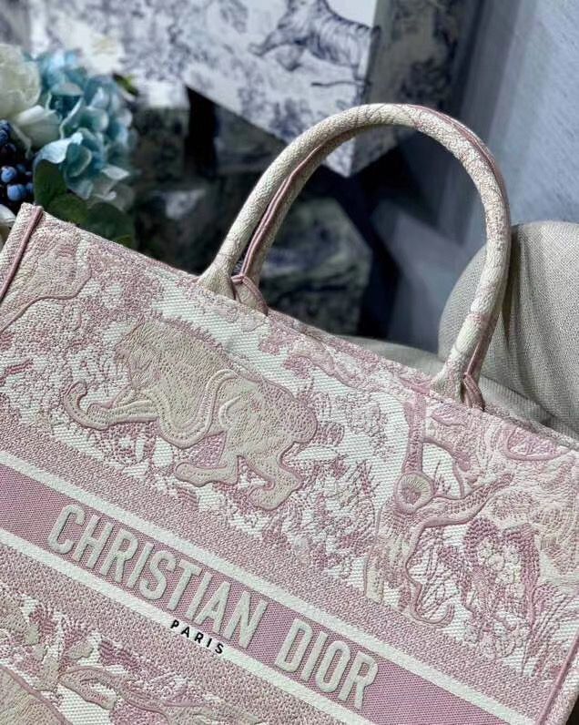 Dior Book Tote 41 cm