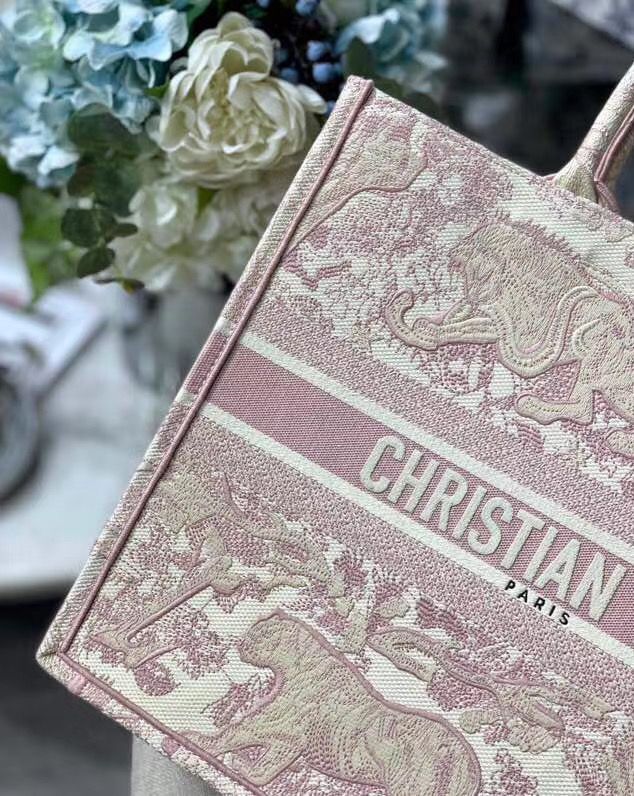 Dior Book Tote 41 cm