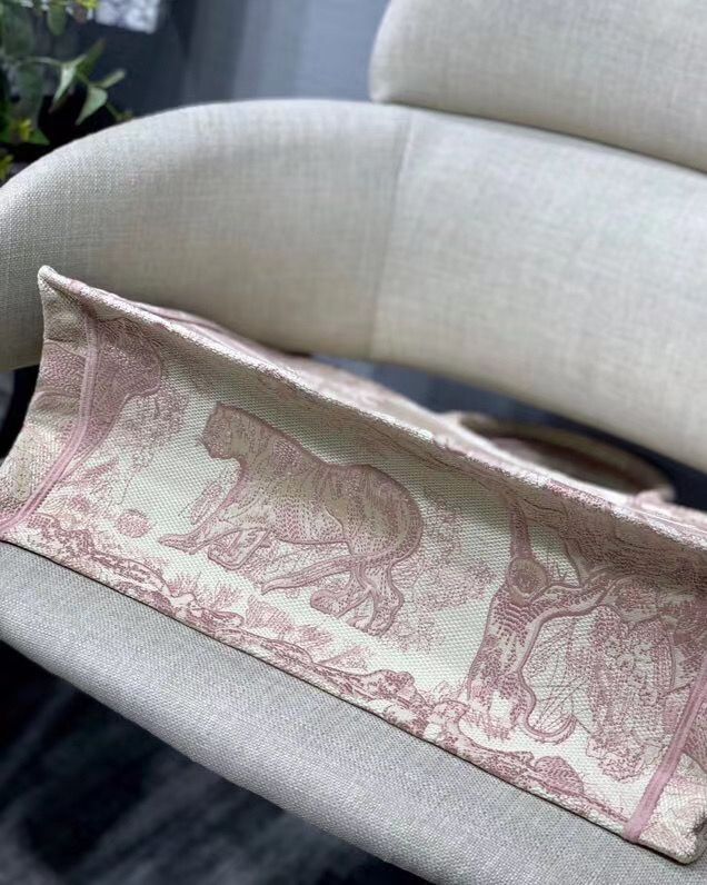 Dior Book Tote 41 cm