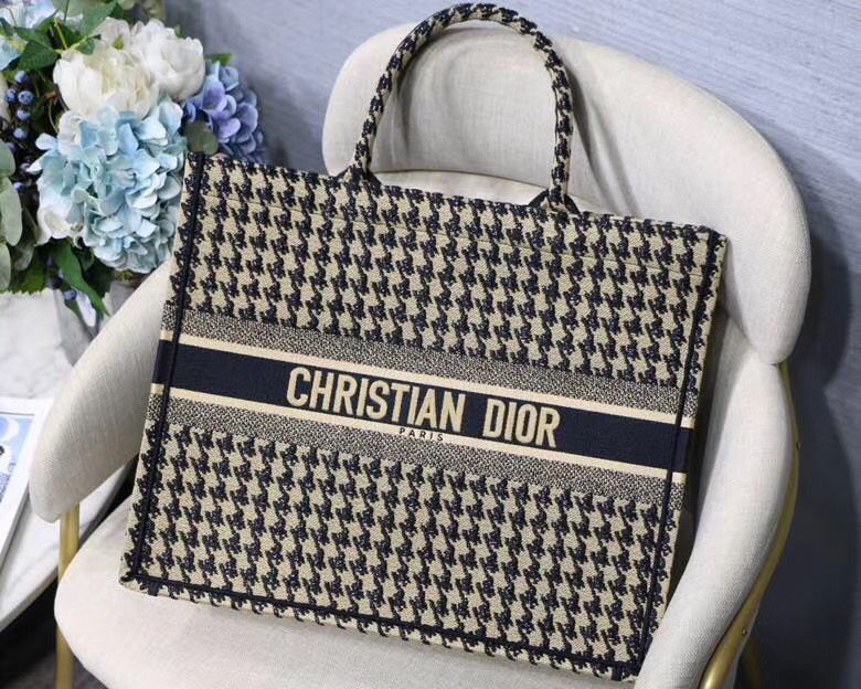 Dior Book Tote 41 cm