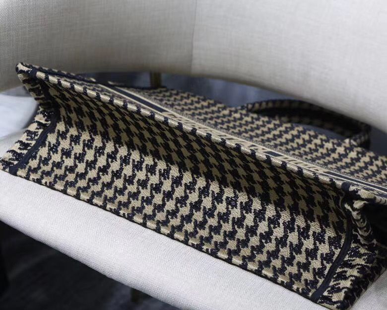 Dior Book Tote 41 cm