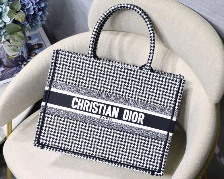 Сумка Dior Book Tote 36 cm