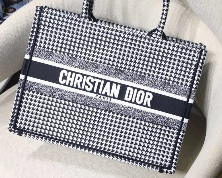 Сумка Dior Book Tote 36 cm