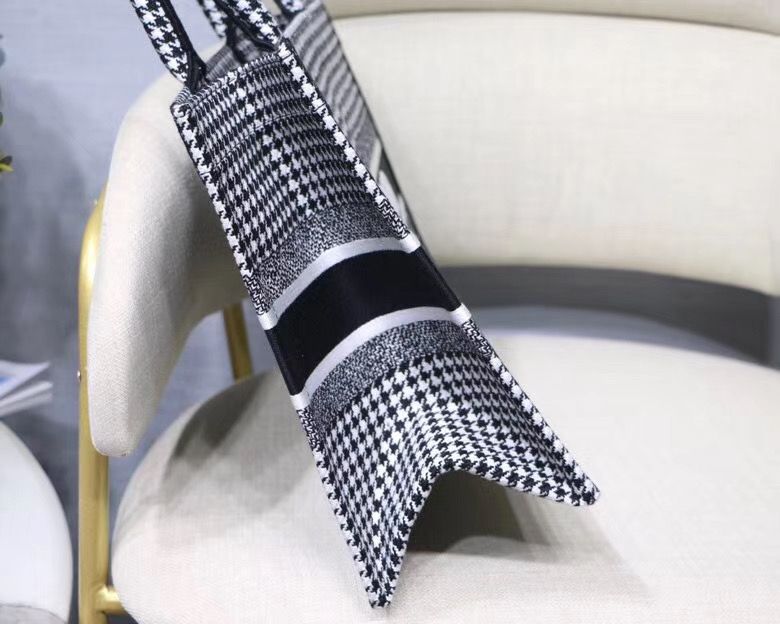 Сумка Dior Book Tote 36 cm