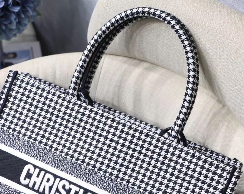 Сумка Dior Book Tote 36 cm