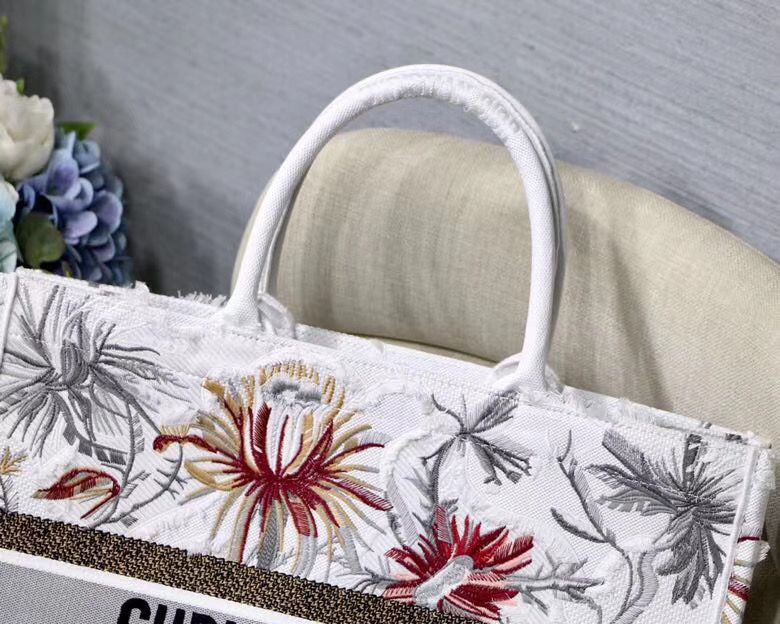 Dior Book Tote 41 cm