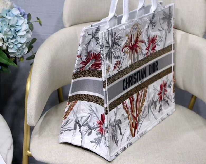 Dior Book Tote 41 cm