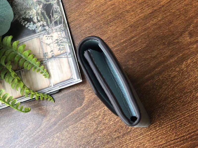 Кошелек Louis Vuitton Iris Compact