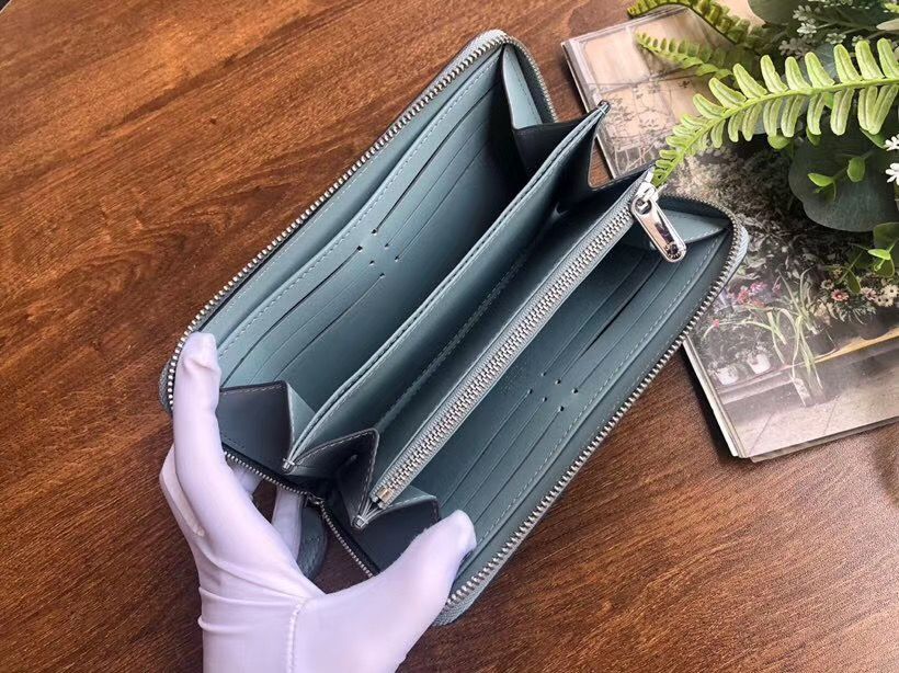 Кошелёк Louis Vuitton Zippy