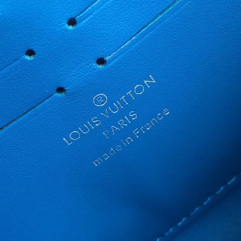 Кошелек Louis Vuitton Zippy