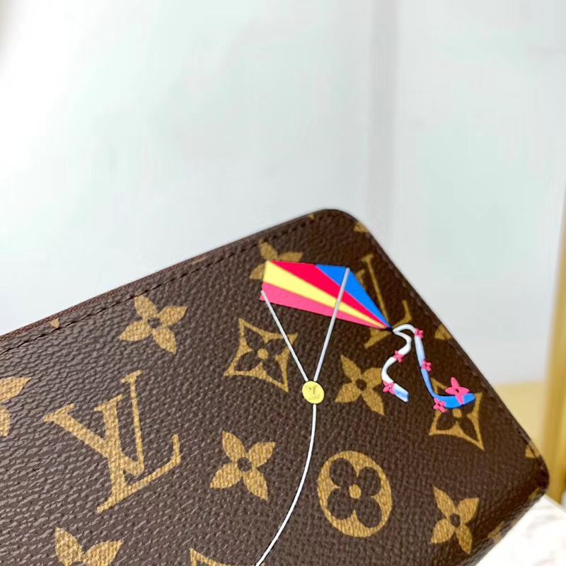 Кошелек Louis Vuitton Zippy