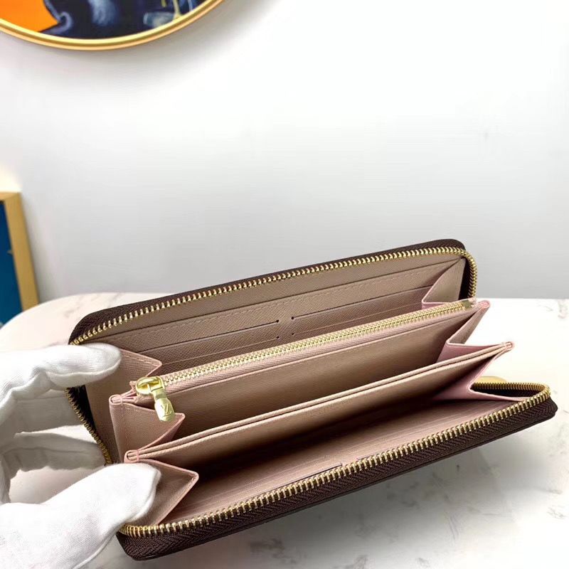 Кошелек Louis Vuitton Zippy