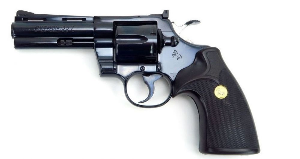 Револьвер Colt Python