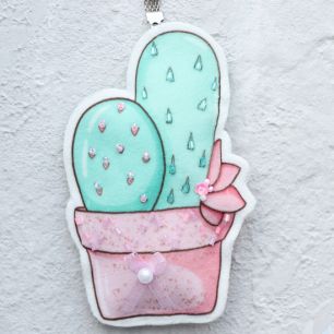 Набор для шитья текстильного брелока-подвески Кактус