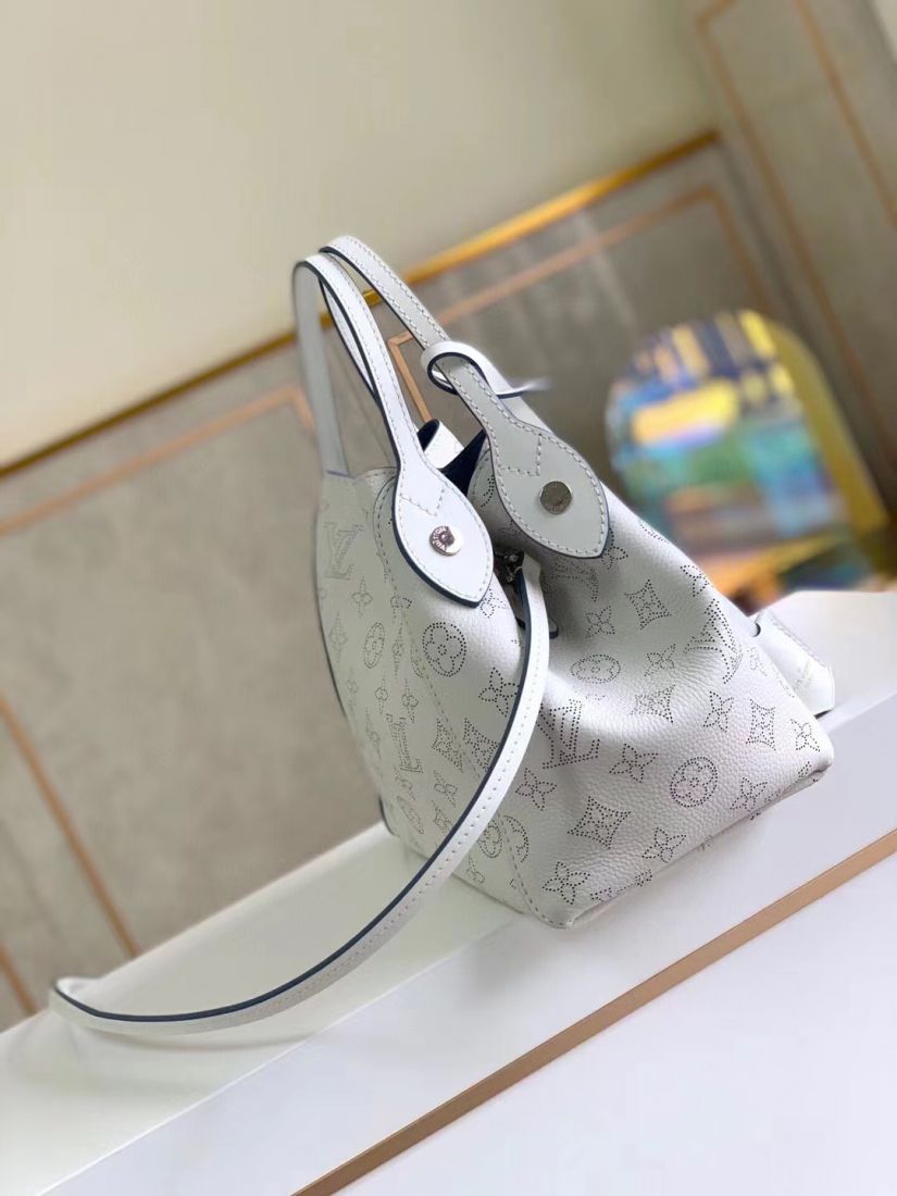 Louis Vuitton Hina PM