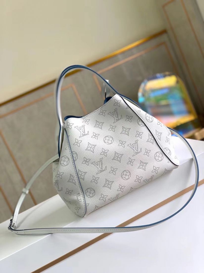 Louis Vuitton Hina PM